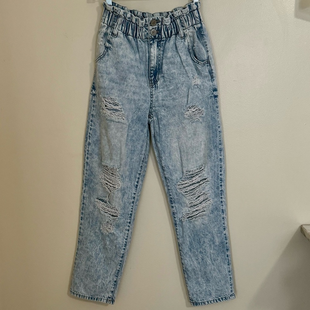 SO High Rise Mom Jeans Distressed Faded Ripped Relaxed Size 3 26W